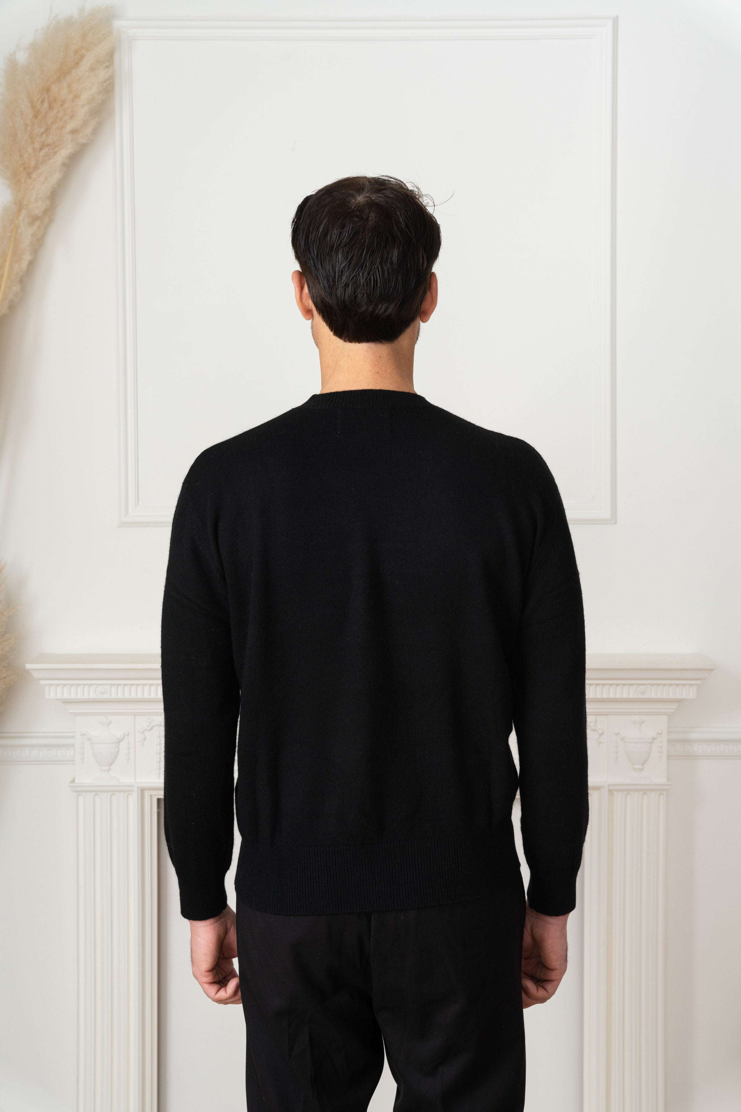 Devonshire Cashmere Jumper - Black